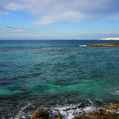 Relaxing Seaside Near *